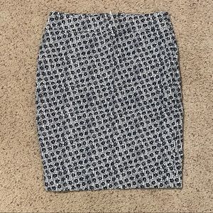Ann Taylor Navy & White Daisy Pencil Skirt